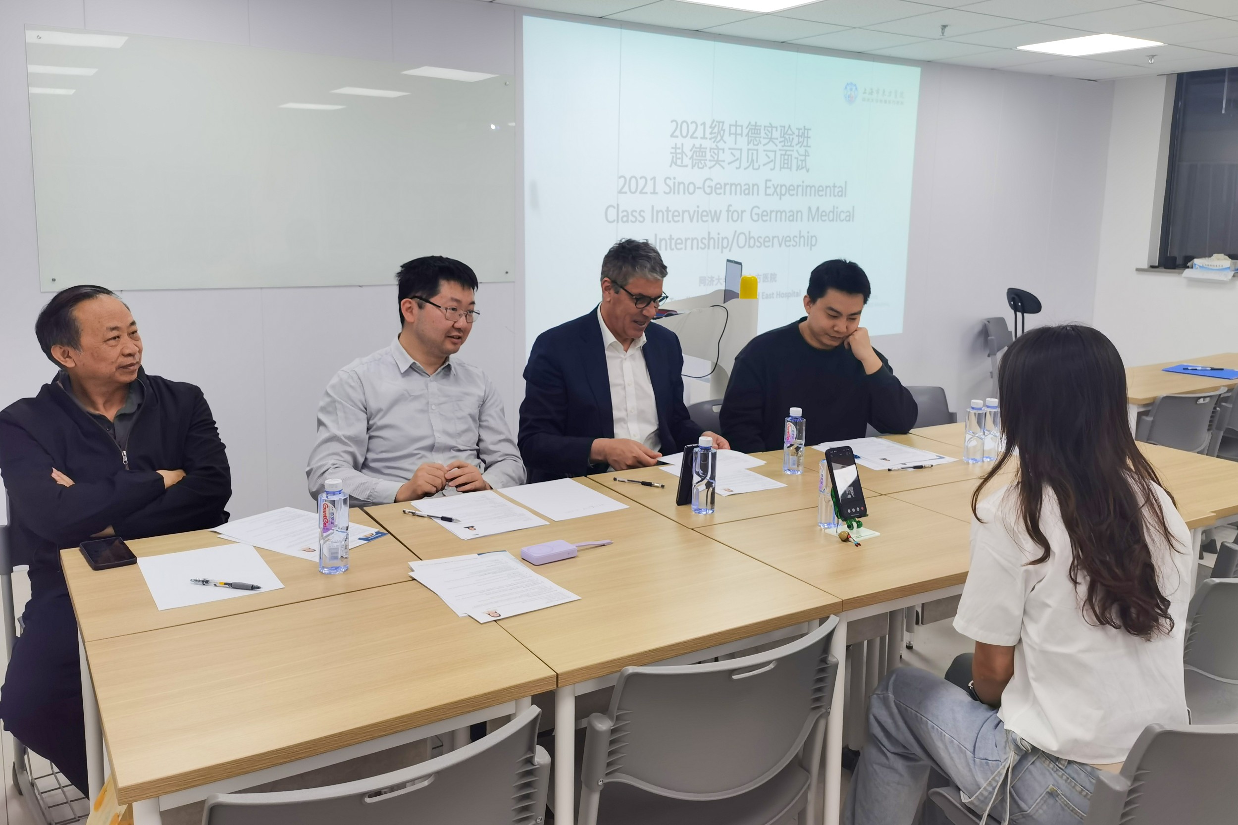 临沂教学中心举办了2021级中德医学实验班赴德实习面试活动 (13).jpg